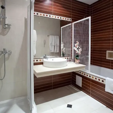 Boutique Orchidea Hotel 4*